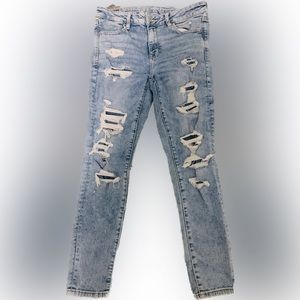 American Eagle women’s Next Level rip and repair, high waisted jegging, size 8S